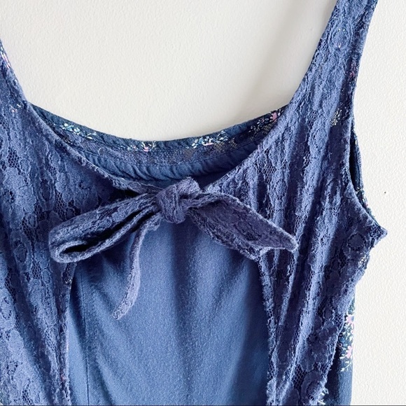 Abercrombie & Fitch • Floral Lace Trim Romper in Navy, Cutout Back, Size Small - Picture 12 of 14